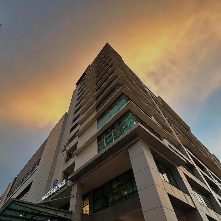 Grandis Hotels&Resorts Kota Kinabalu Exterior foto